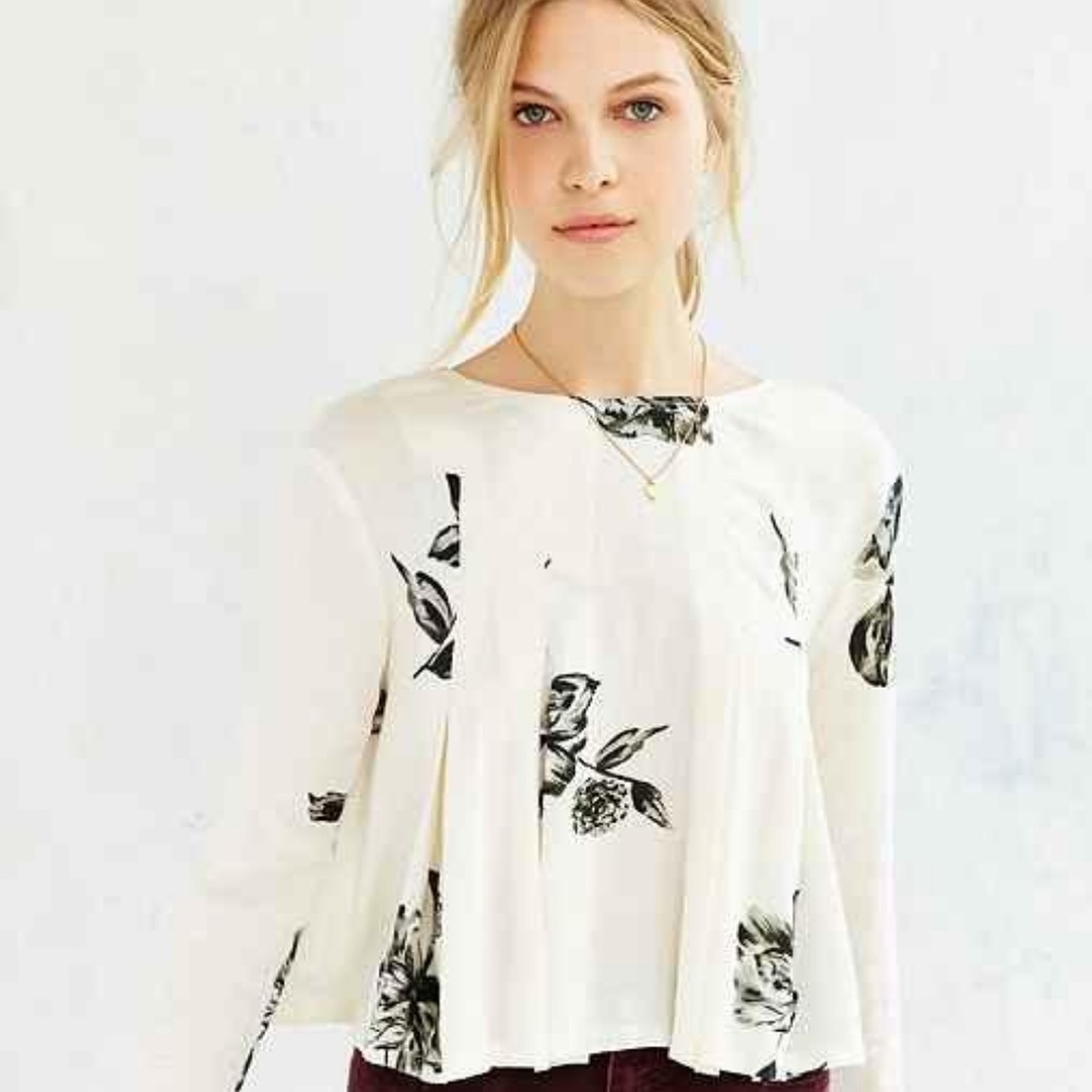 Kimchi Blue Canyon Popover Top